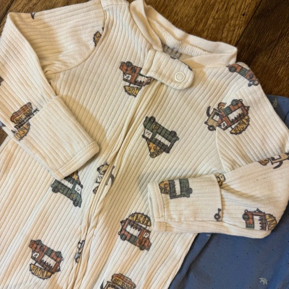 Carter's Baby Boy Sleepers Newborn Sleep N Play Clothes Lot Bundle Food Trucks